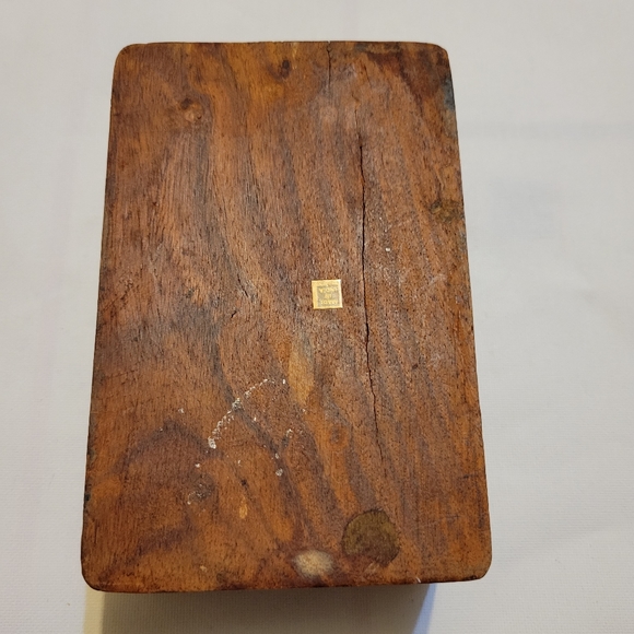 VINTAGE WOOD TREASURE STASH TRINKET JEWELRY BOX - Picture 2 of 5